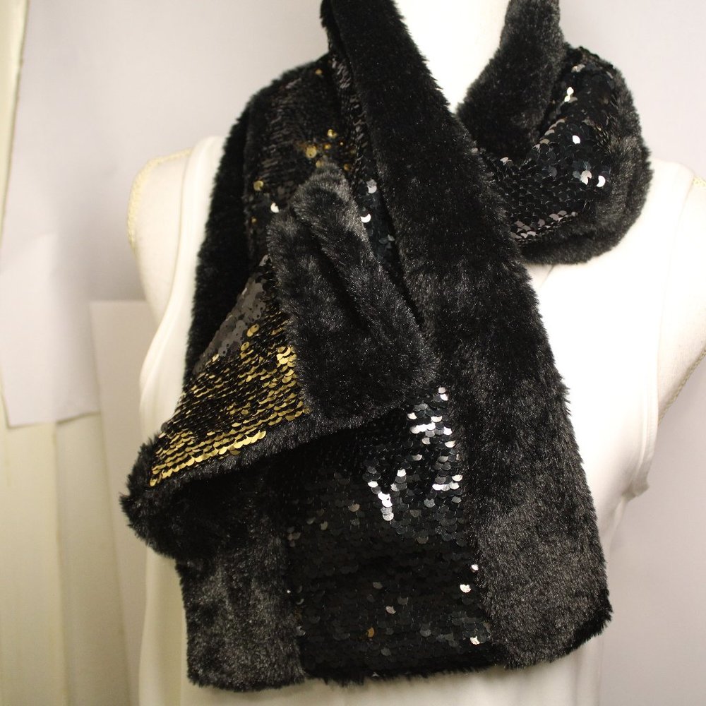 Charlotte Daniels FAUX Fur Sequins Neck Wrap
